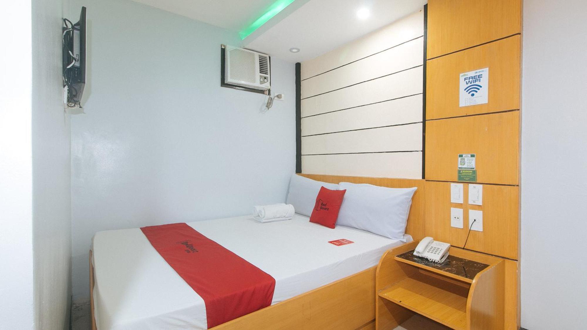 Reddoorz At Ranchotel Alabang Muntinlupa City Exterior photo