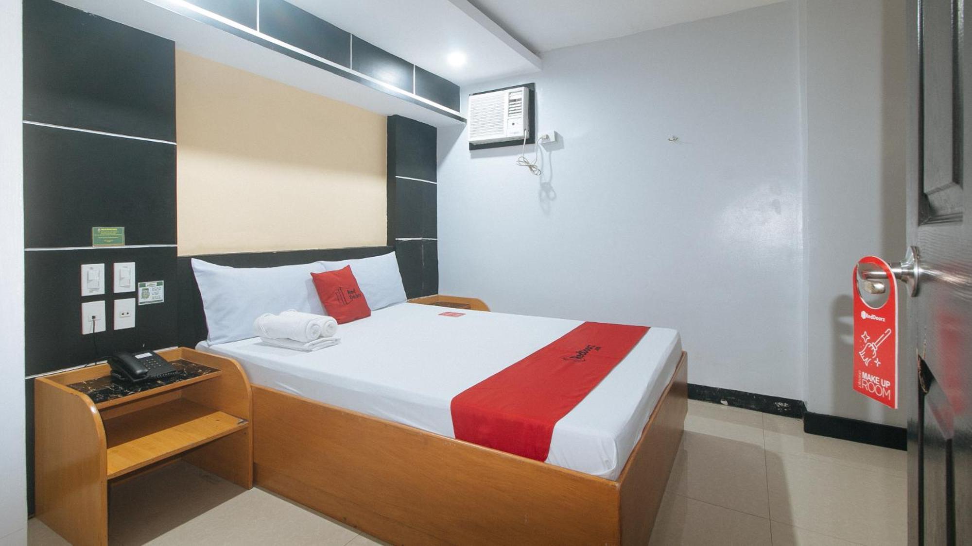 Reddoorz At Ranchotel Alabang Muntinlupa City Exterior photo