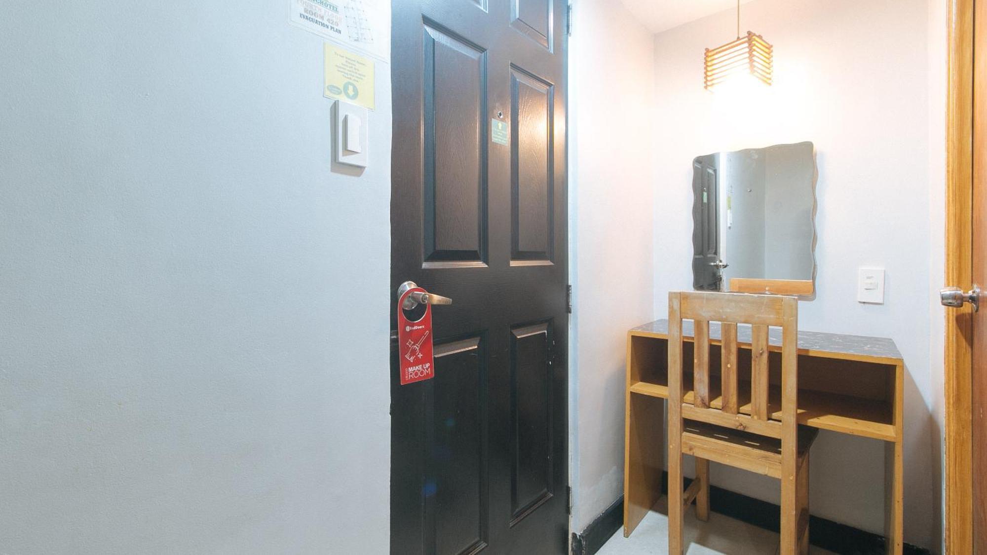 Reddoorz At Ranchotel Alabang Muntinlupa City Exterior photo